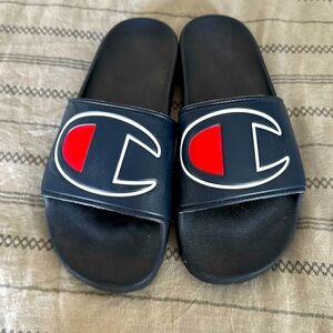 Champion slides - women’s size 9. Good condition.